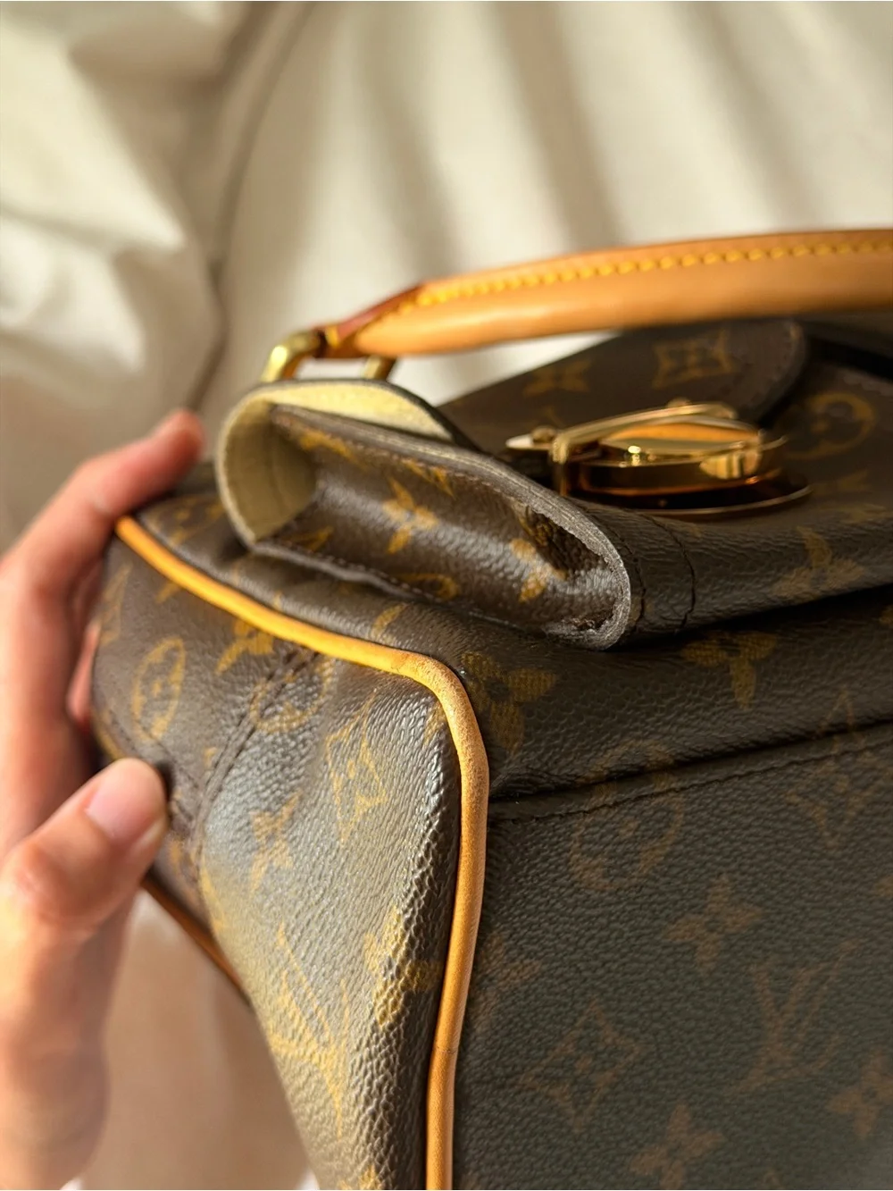 Louis Vuitton Manhattan Bag
